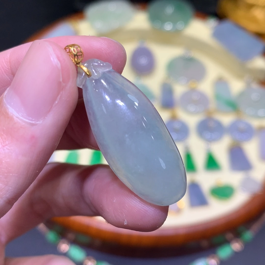 翡翠吊坠(不含链)未镶嵌