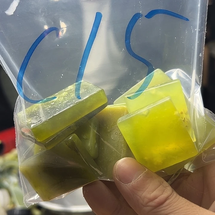 厚***壬蛇纹石玉未镶嵌鱼缸石 盆景石