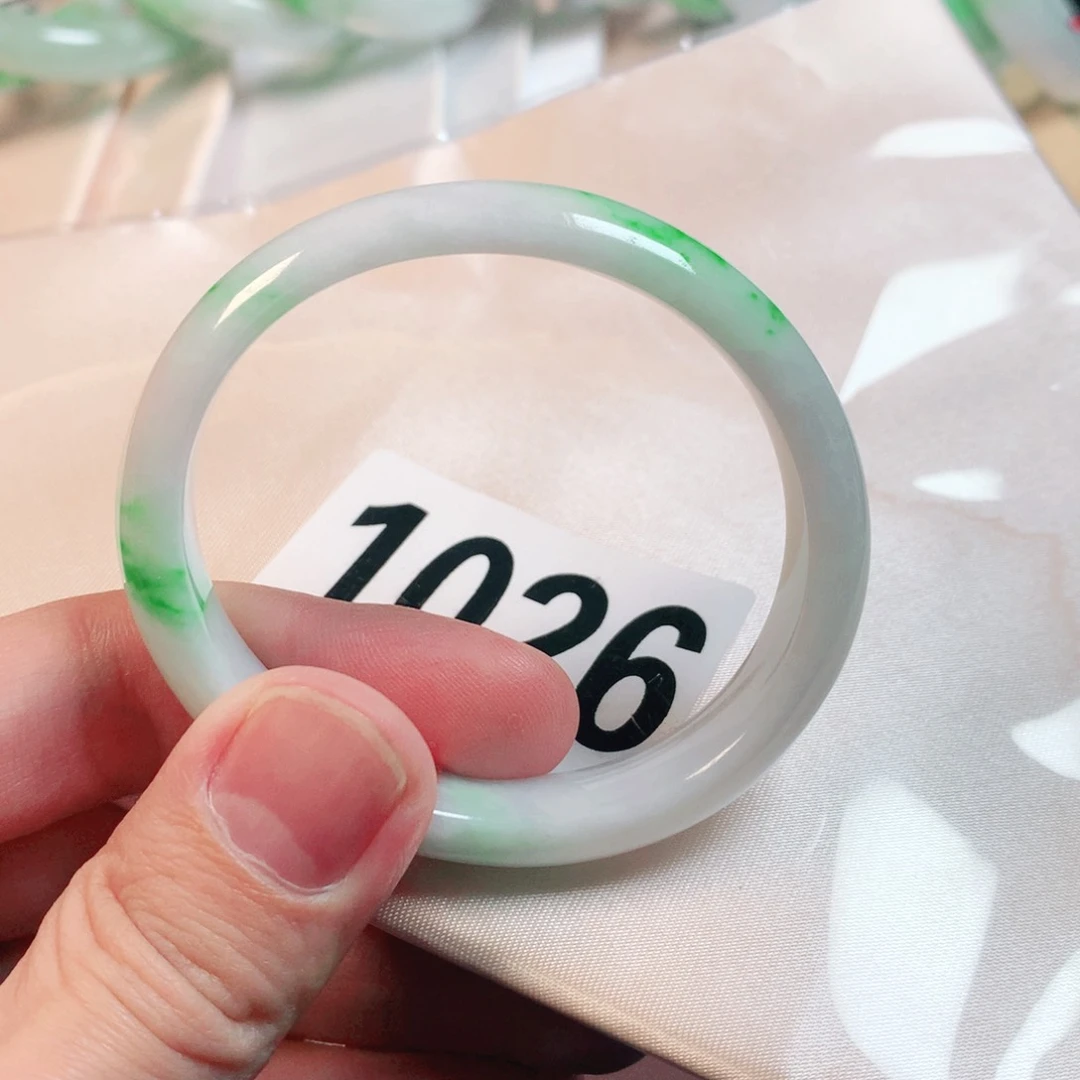 翡翠手镯未镶嵌翡翠手镯1026