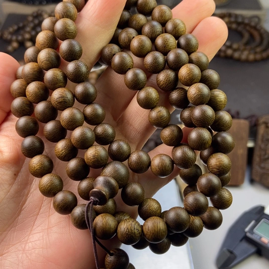 沉香手串人*越南芽庄白