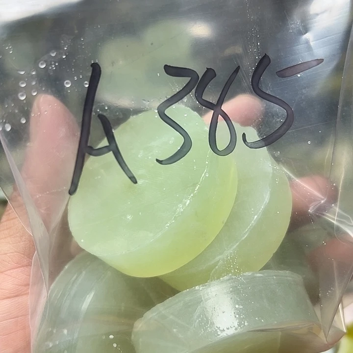 砚***兰未镶嵌蛇纹石玉鱼缸石，盆景石