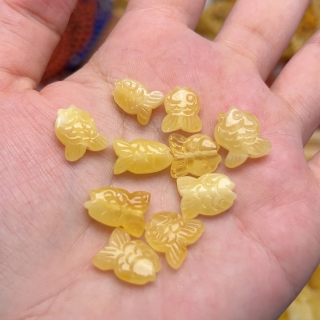 琥珀未镶嵌吊坠(不含链)多样性