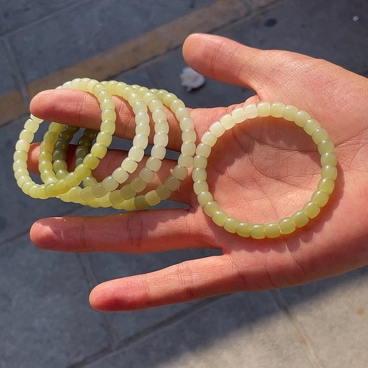 和田玉手镯未镶嵌直切渐变手串卡6多样性发其一