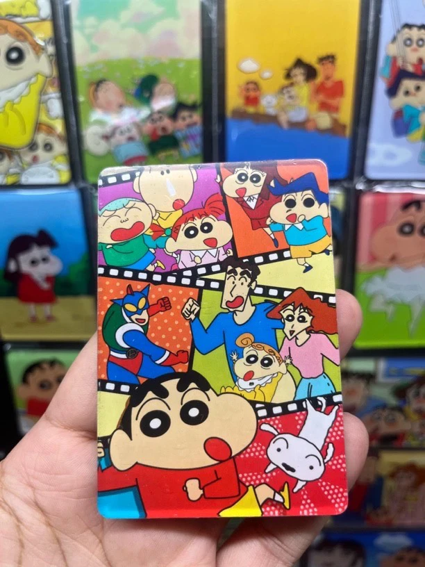 小新冰箱贴/亚克力磁吸冰箱贴/二创蜡笔小新/卡牌周边/动漫收藏