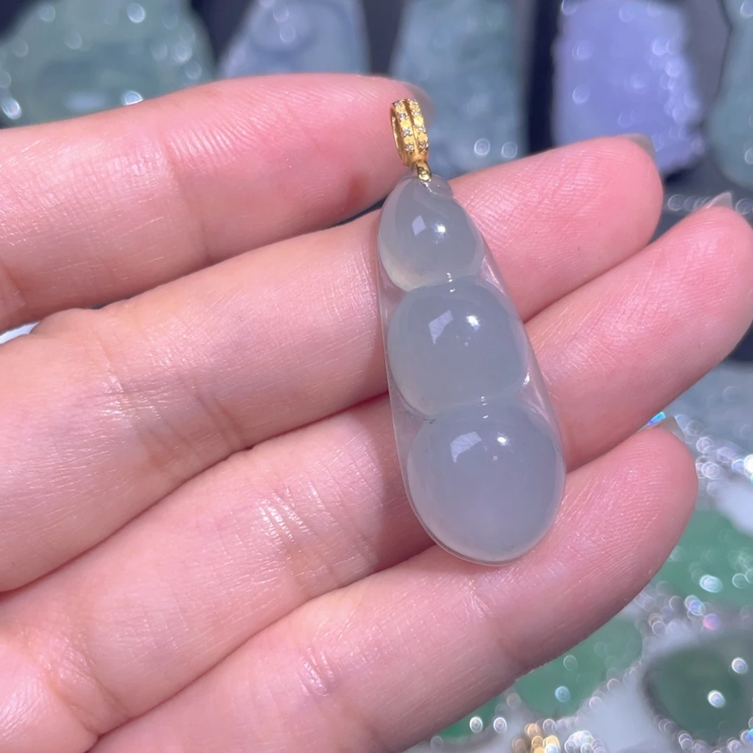 颈饰18K金镶嵌翡翠翡翠