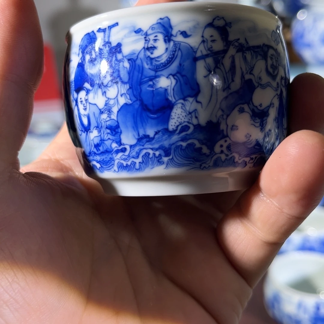 鄭***上杯子手工手绘的陶瓷