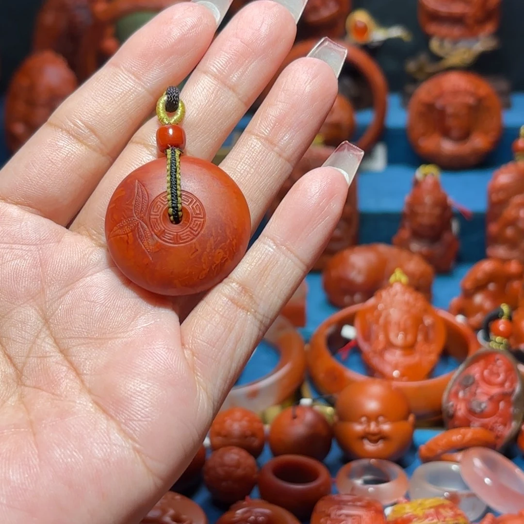 未镶嵌雕刻南红玛瑙