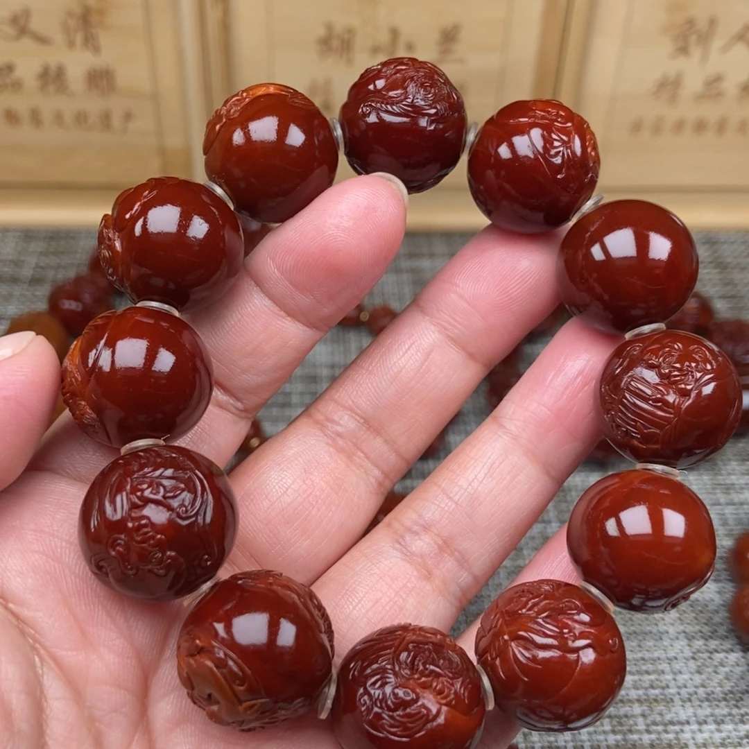 金***准橄榄核吊坠十八罗汉