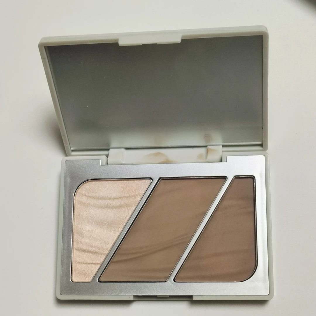 INTOPOP立体塑颜高光修容盘