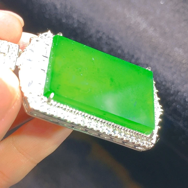 【闪购商品】翡翠颈饰银S925镶嵌翡翠