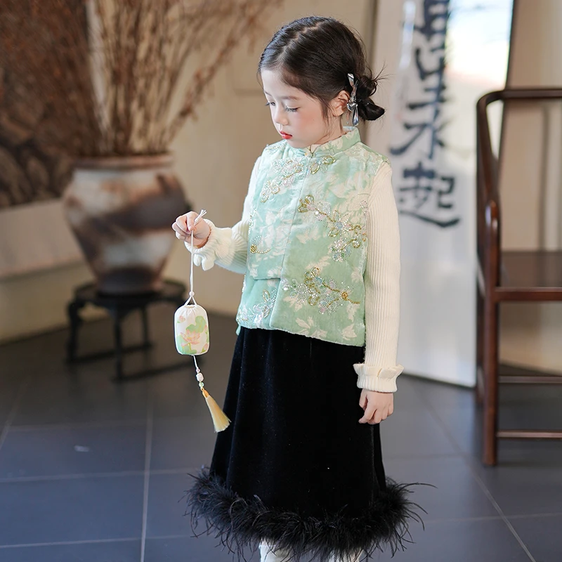 80843女童汉服国风拜年服马甲裙子冬装儿童保暖盘扣旗袍背心上衣
