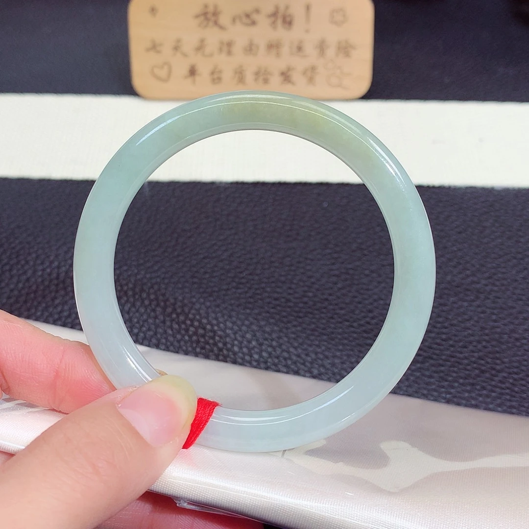 翡翠未镶嵌手镯1221