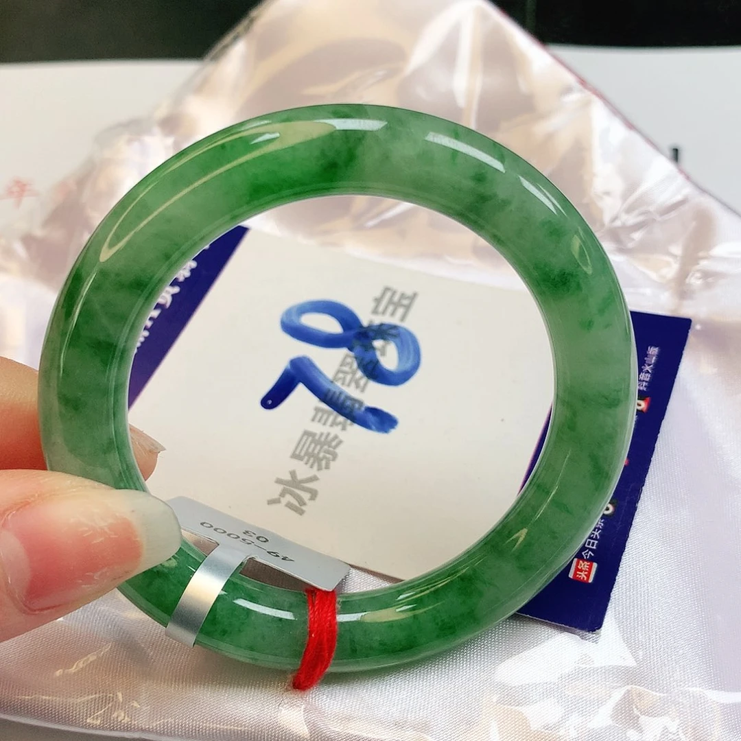 翡翠手镯未镶嵌缅甸天然a货翡翠