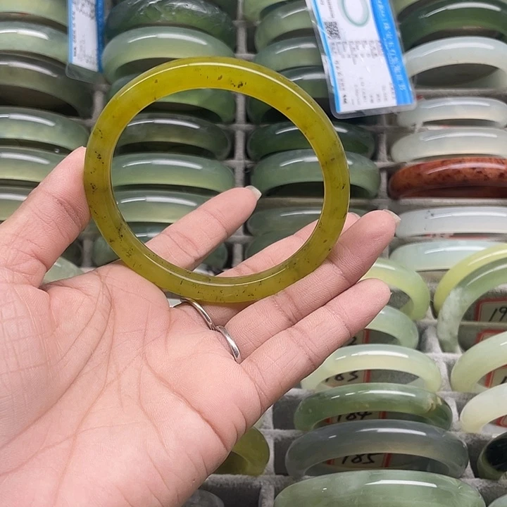 蛇纹石玉未镶嵌手镯169