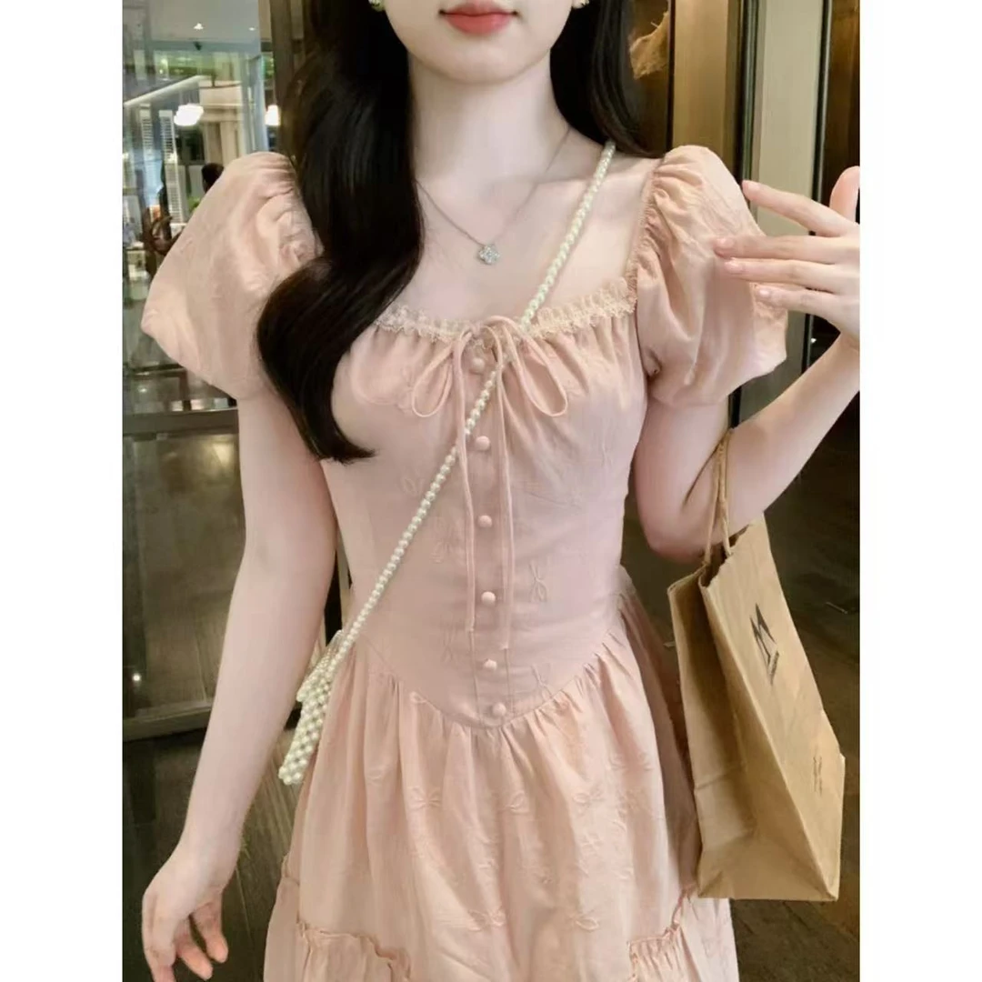 小奶盖 法式甜美温柔风蛋糕式裙摆花边领连衣裙