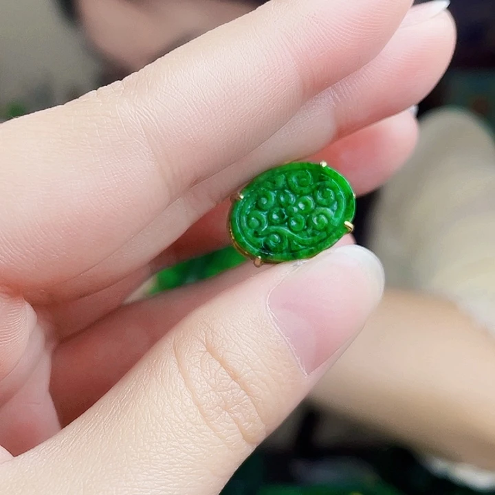 翡翠银S925镶嵌颈饰多样性