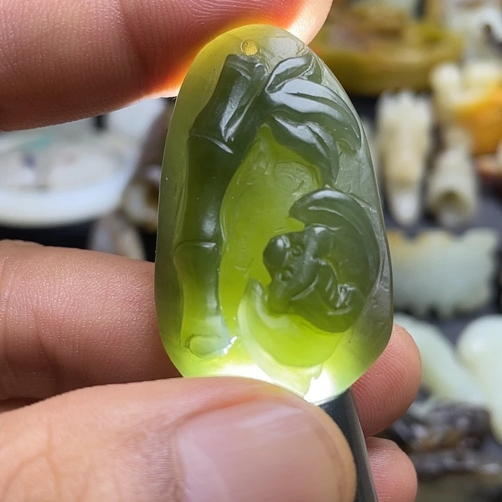 颈饰未镶嵌和田玉