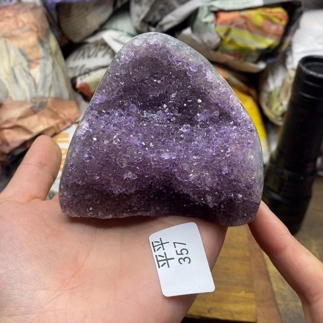 紫晶乌拉圭水晶摆件原石未镶嵌