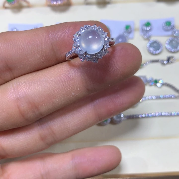 小****翡翠戒指未镶嵌翡翠戒指