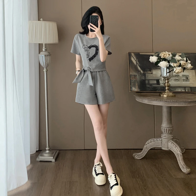 高含棉休闲运动服套装女2025年夏季新款不规则短袖上衣短裤两件套