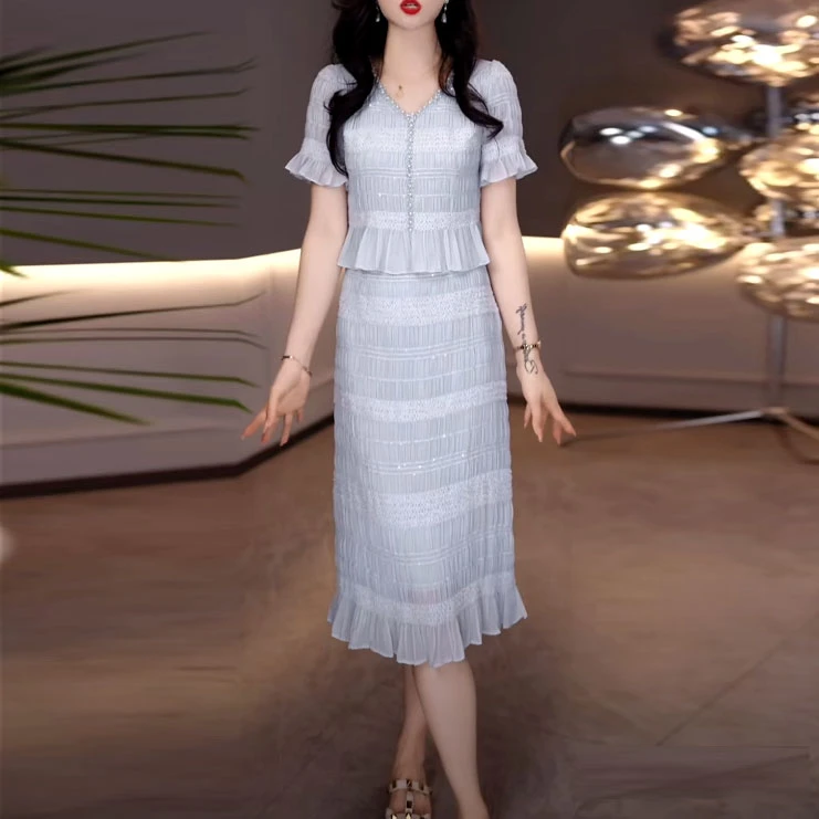 冰丝面料时尚气质假两件连衣裙2025夏季新款修身遮肉减龄短袖裙子
