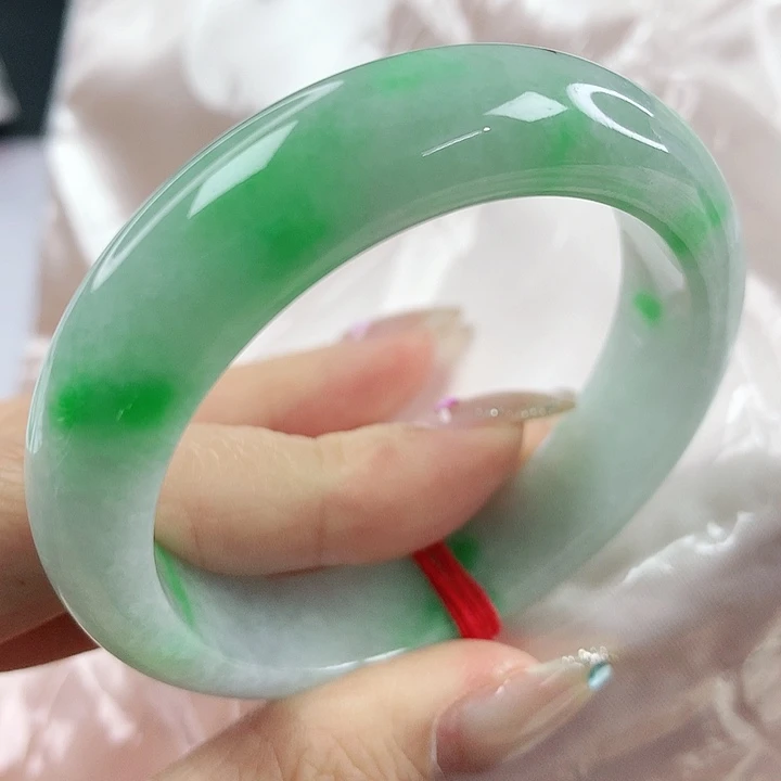 未镶嵌手镯（贵妃镯）翡翠，725