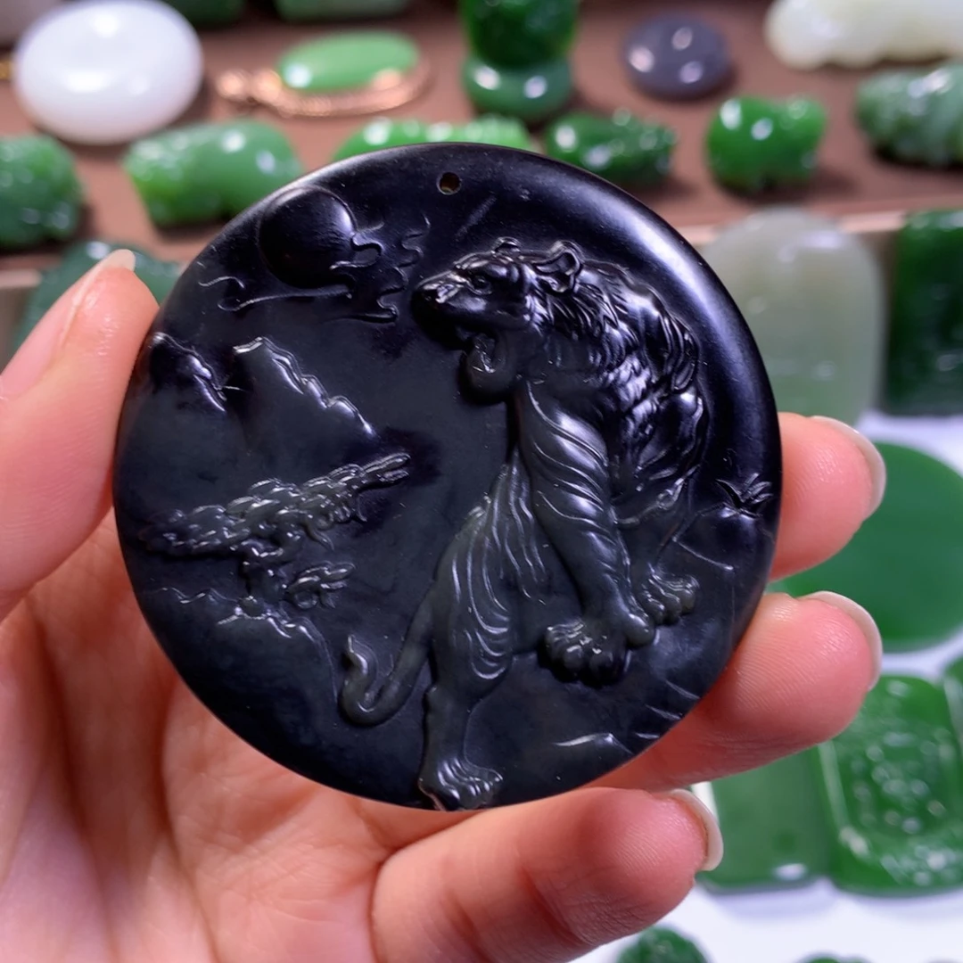 和田玉挂件未镶嵌