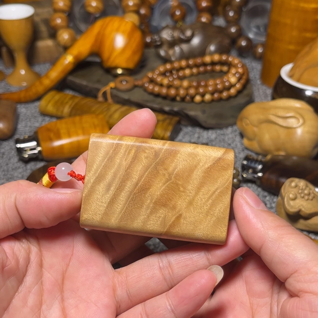 金丝楠无事牌小叶