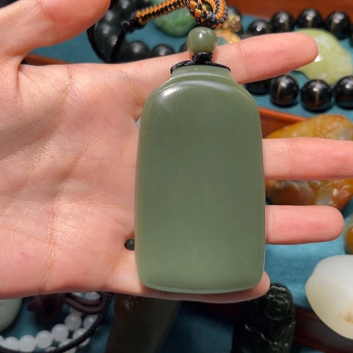 和田玉未镶嵌珠宝半成品沙枣青90g