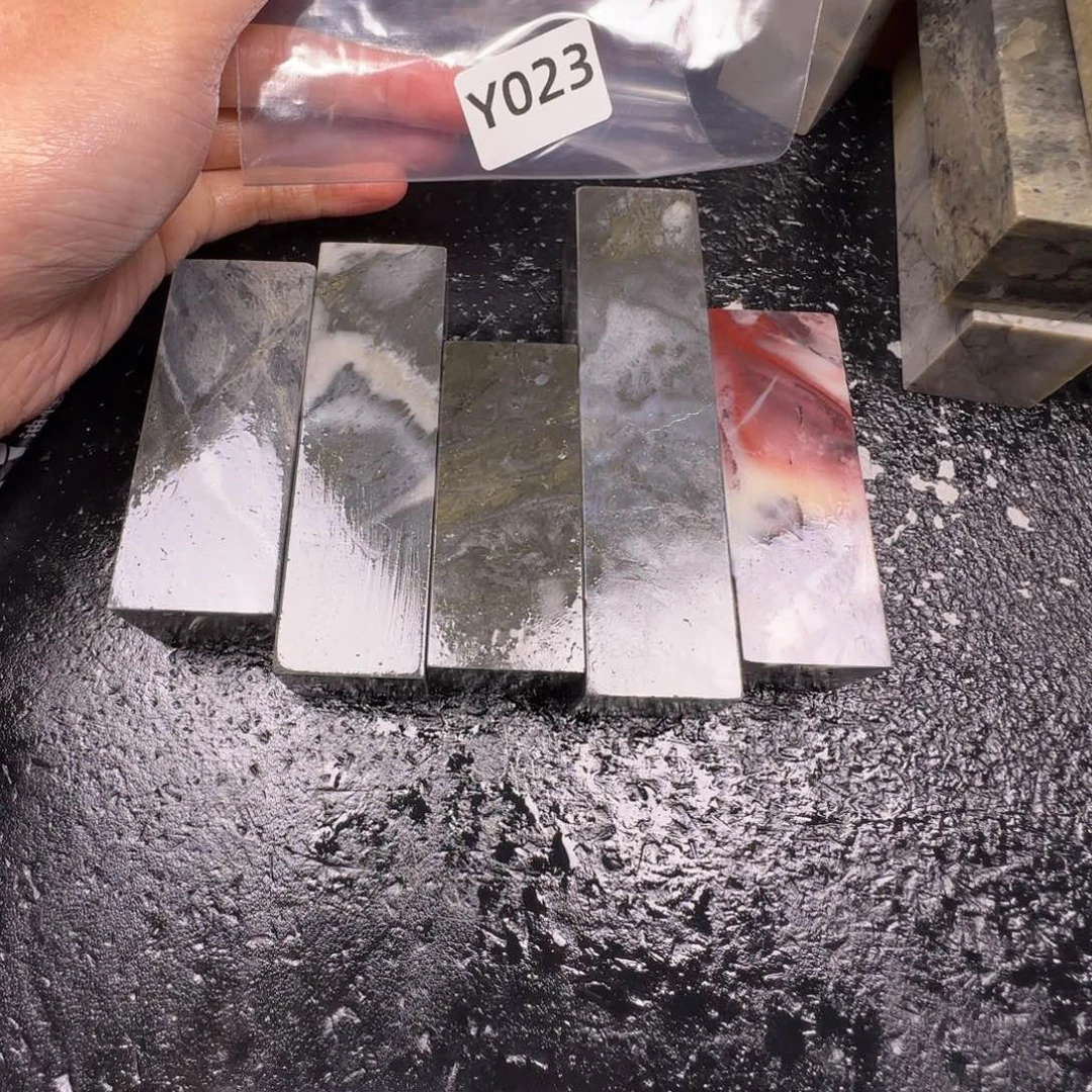 老挝石晓*牛老挝石老挝石