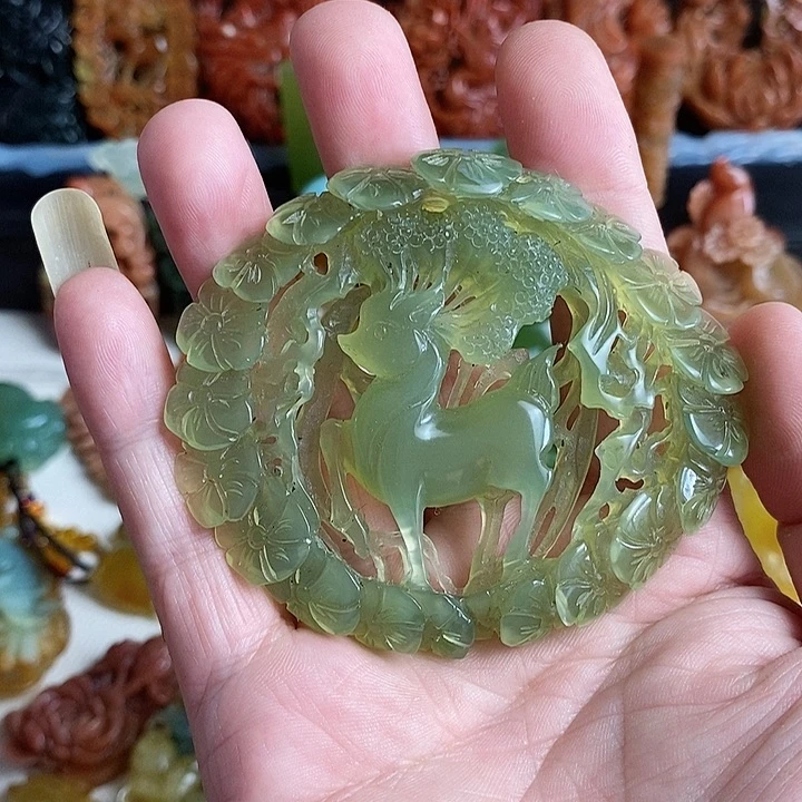 未镶嵌蛇纹石玉颈饰