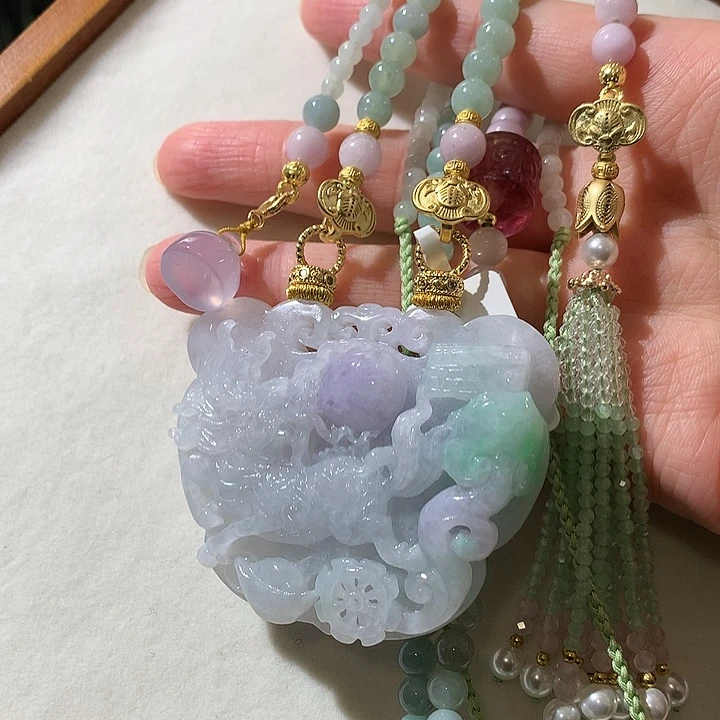 翡翠未镶嵌颈饰翡翠吊坠