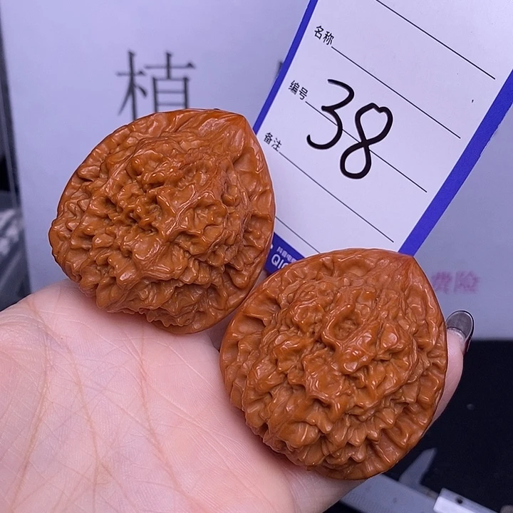 文玩核桃把件38/45官帽