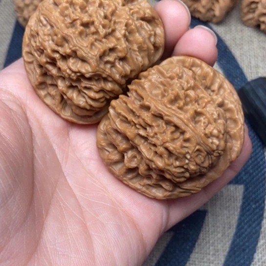吊坠文玩核桃南疆