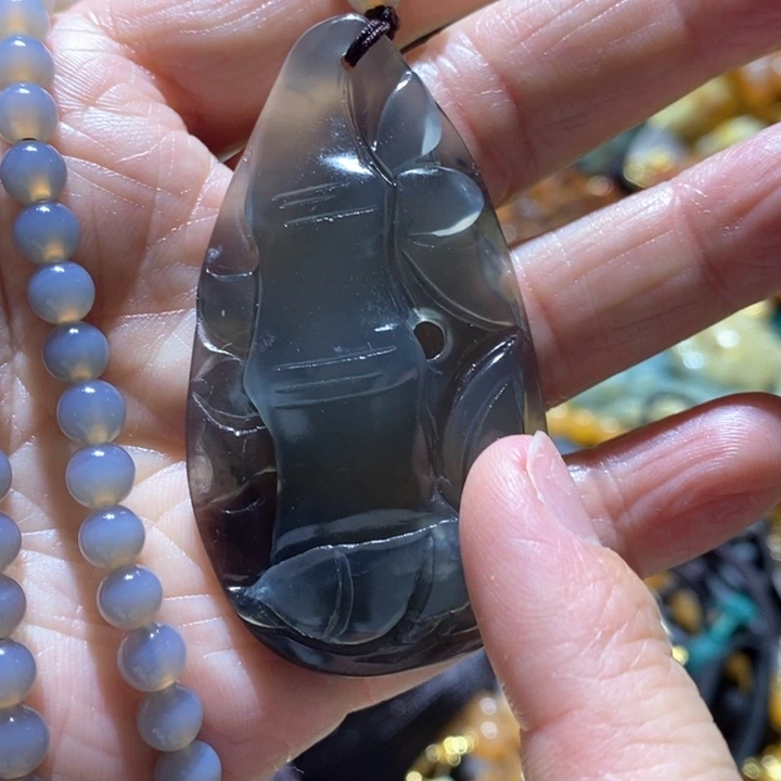 岫玉未镶嵌毛衣链