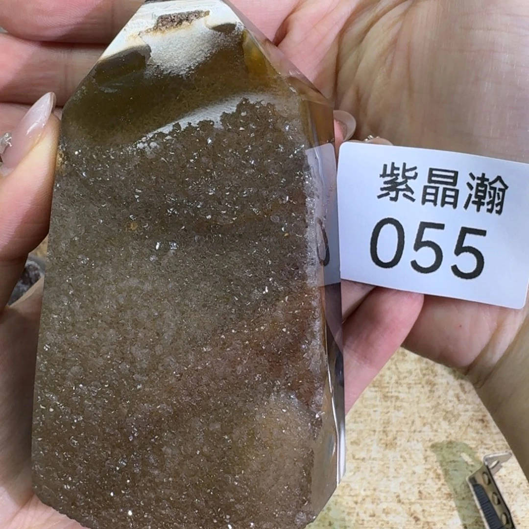 未镶嵌水晶大型摆件（非配饰）