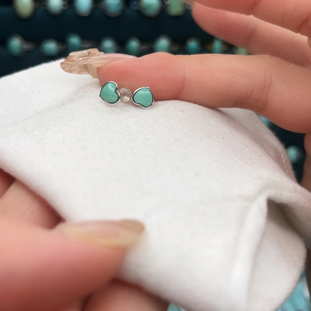 绿松石绿松石未镶嵌