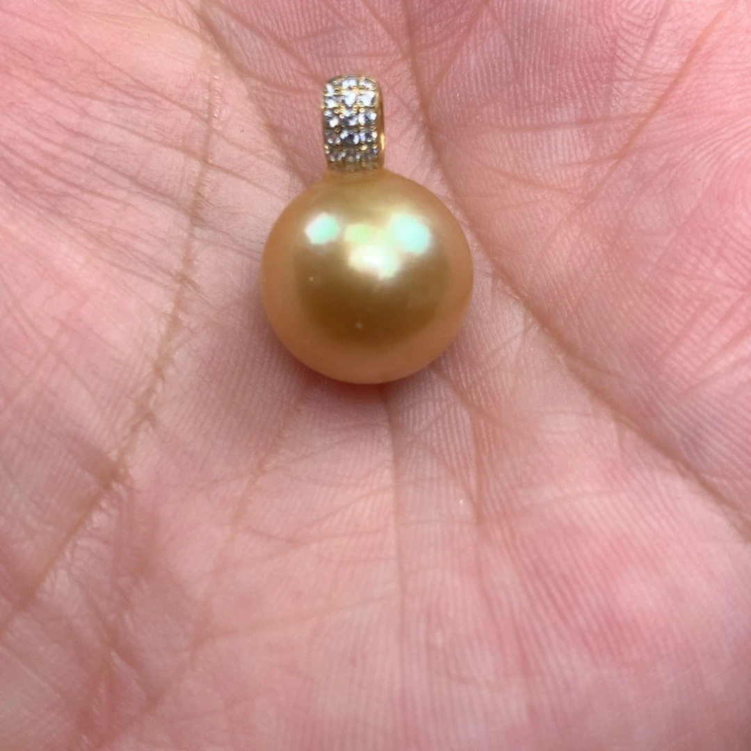 海水珍珠颈饰18K金镶嵌