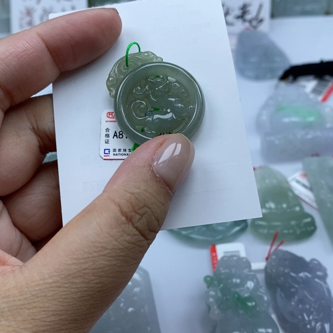 翡翠未镶嵌吊坠(不含链)