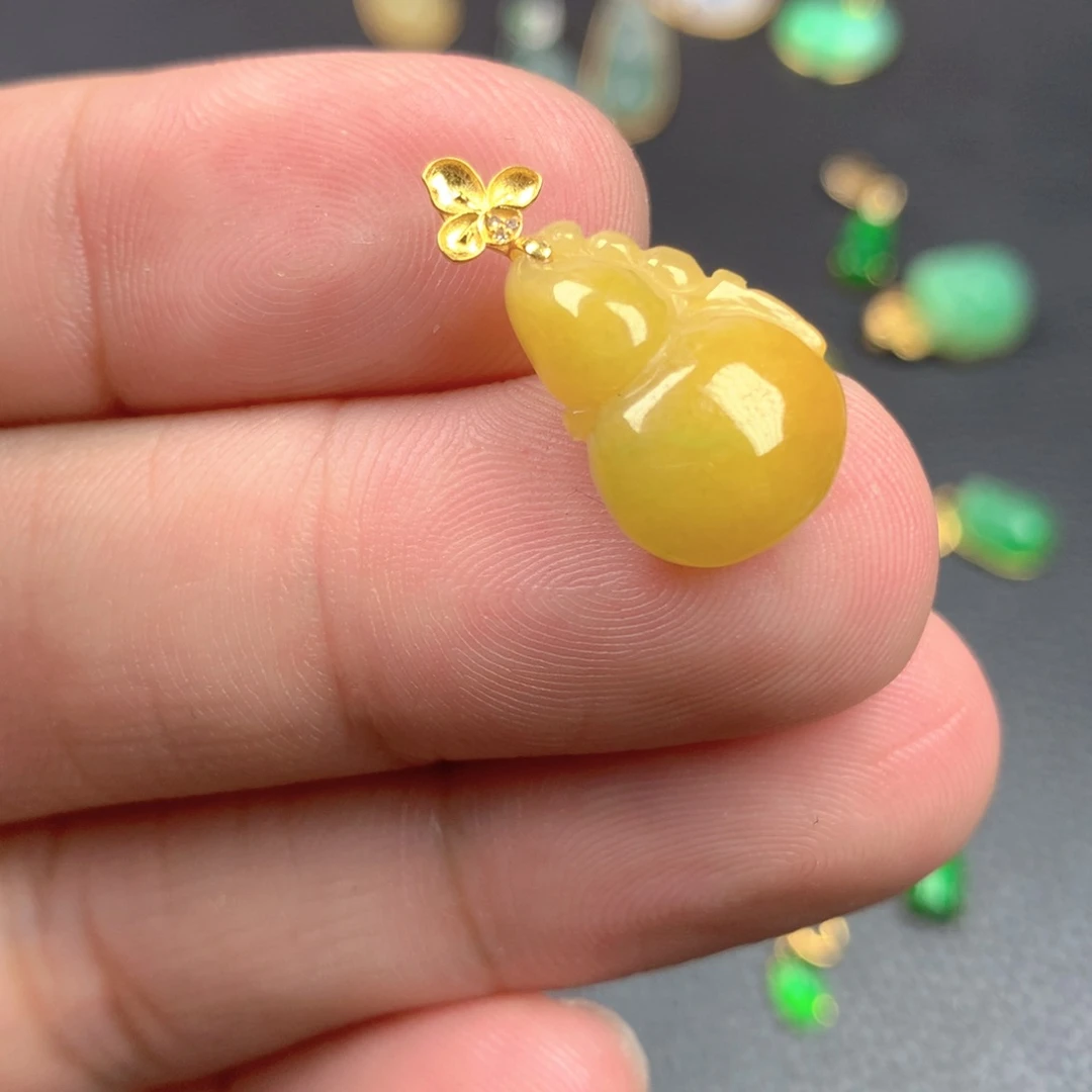 【闪购商品】颈饰18K金镶嵌翡翠翡翠