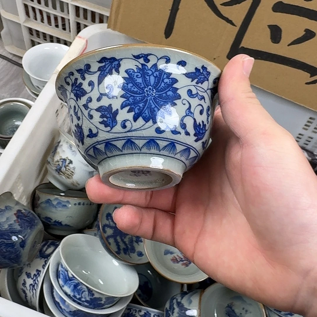 缠枝莲压手杯的的的微瑕