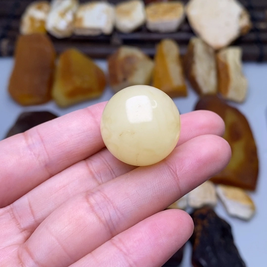 可***能定制琥珀天然蜜蜡乌料