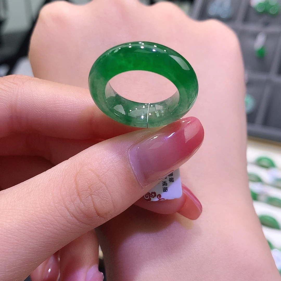 未镶嵌戒指翡翠翡翠