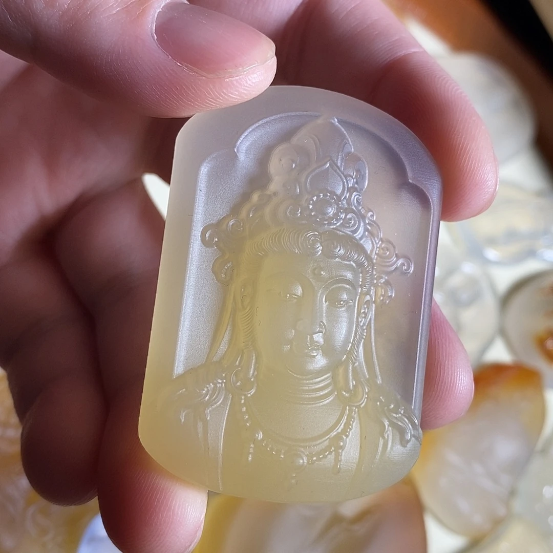 玛瑙/玉髓合金颈饰冰种玛瑙渡母观音