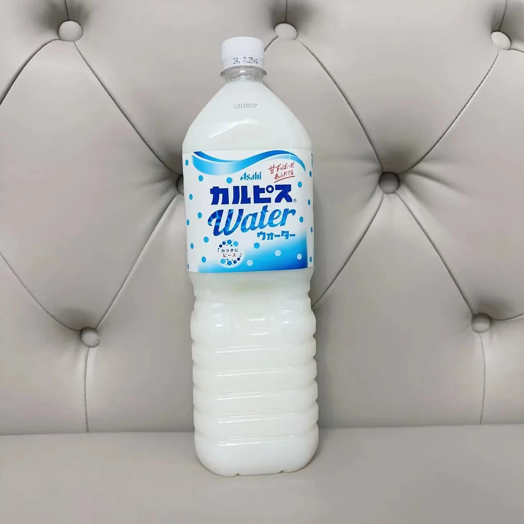 日本进口日本制可尔必思乳味饮料家庭装1.5L 新日期味道绝绝子