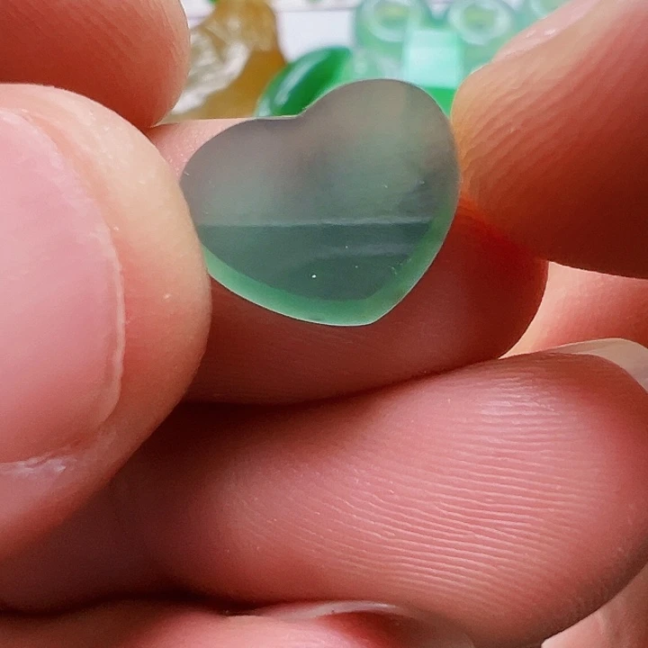 定制翡翠未镶嵌心