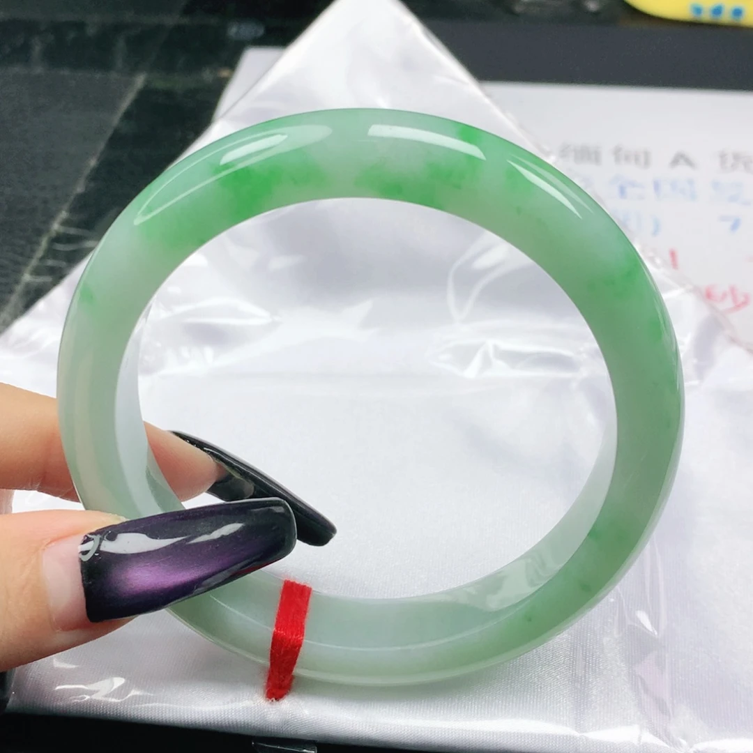 翡翠未镶嵌手镯翡翠62.2飘阳绿正圈