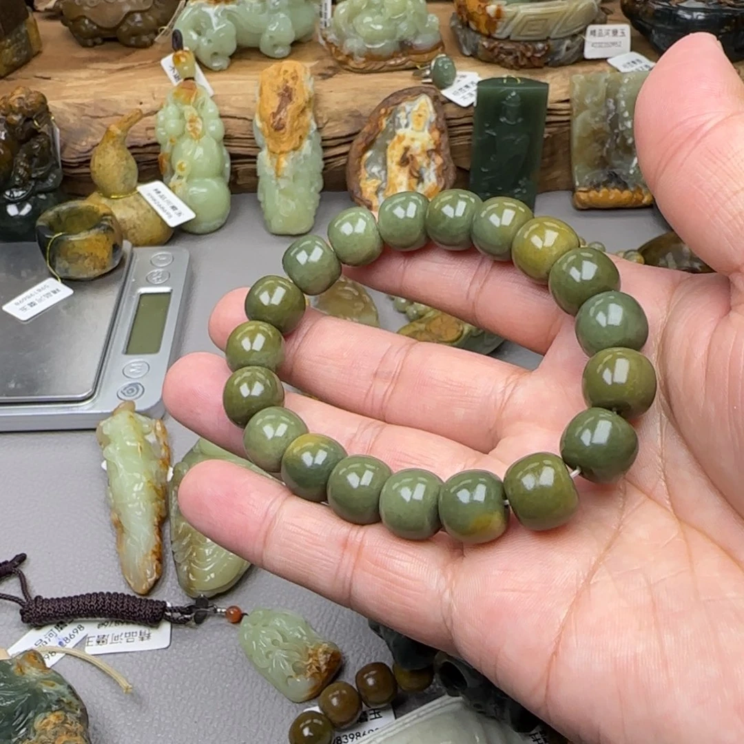 一****岫岩河磨玉（透闪石质玉）未镶嵌珠宝奇石