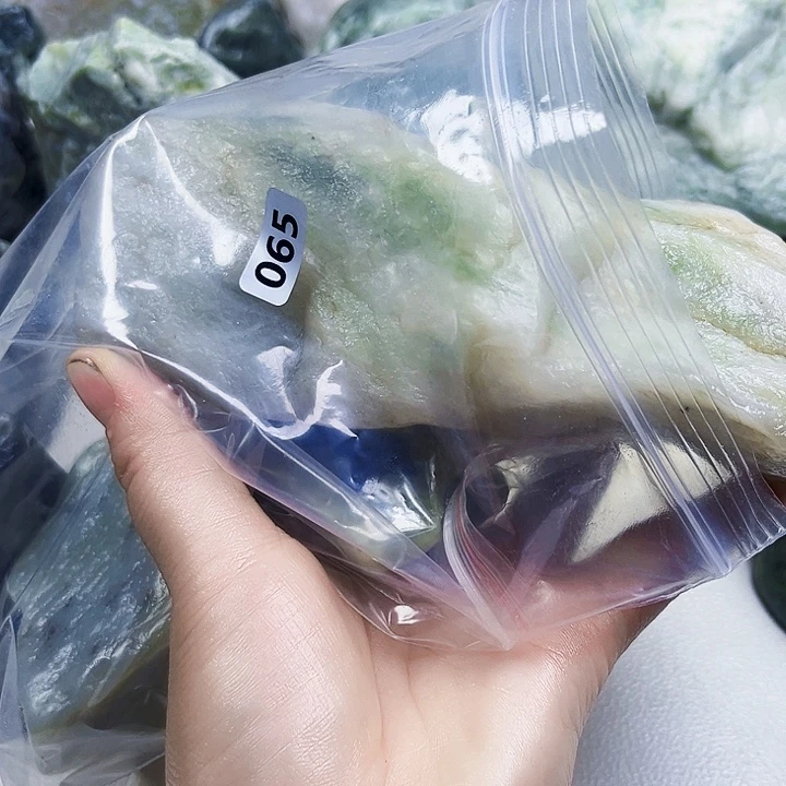 钱***锦和田玉（糖玉）未镶嵌珠宝半成品