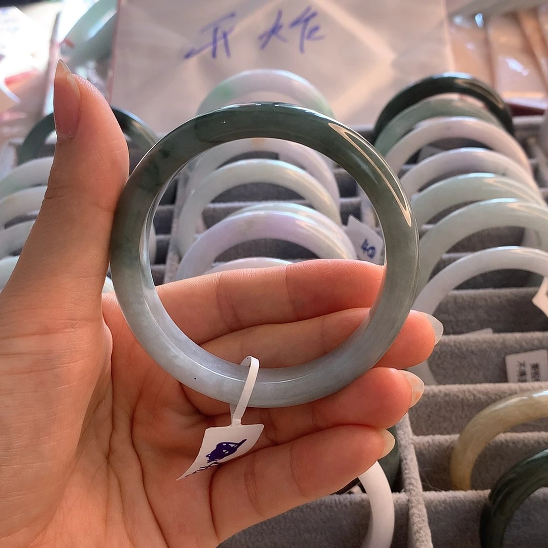 翡翠手镯未镶嵌油青56